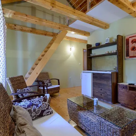 Donna Apartment